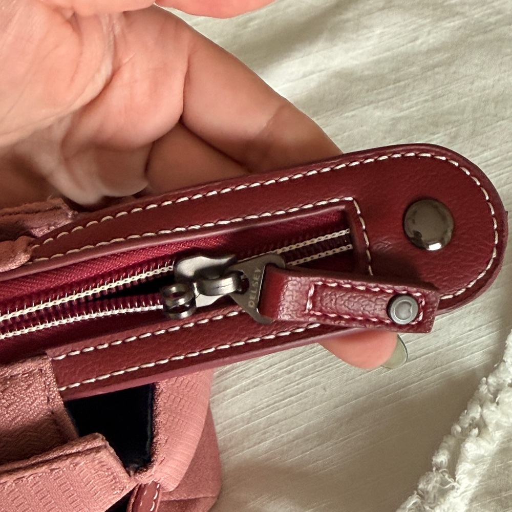 DELSEY Paris Women's Chatelet 2.0 Shoulder Bag - Pink - Picture 13 of 17